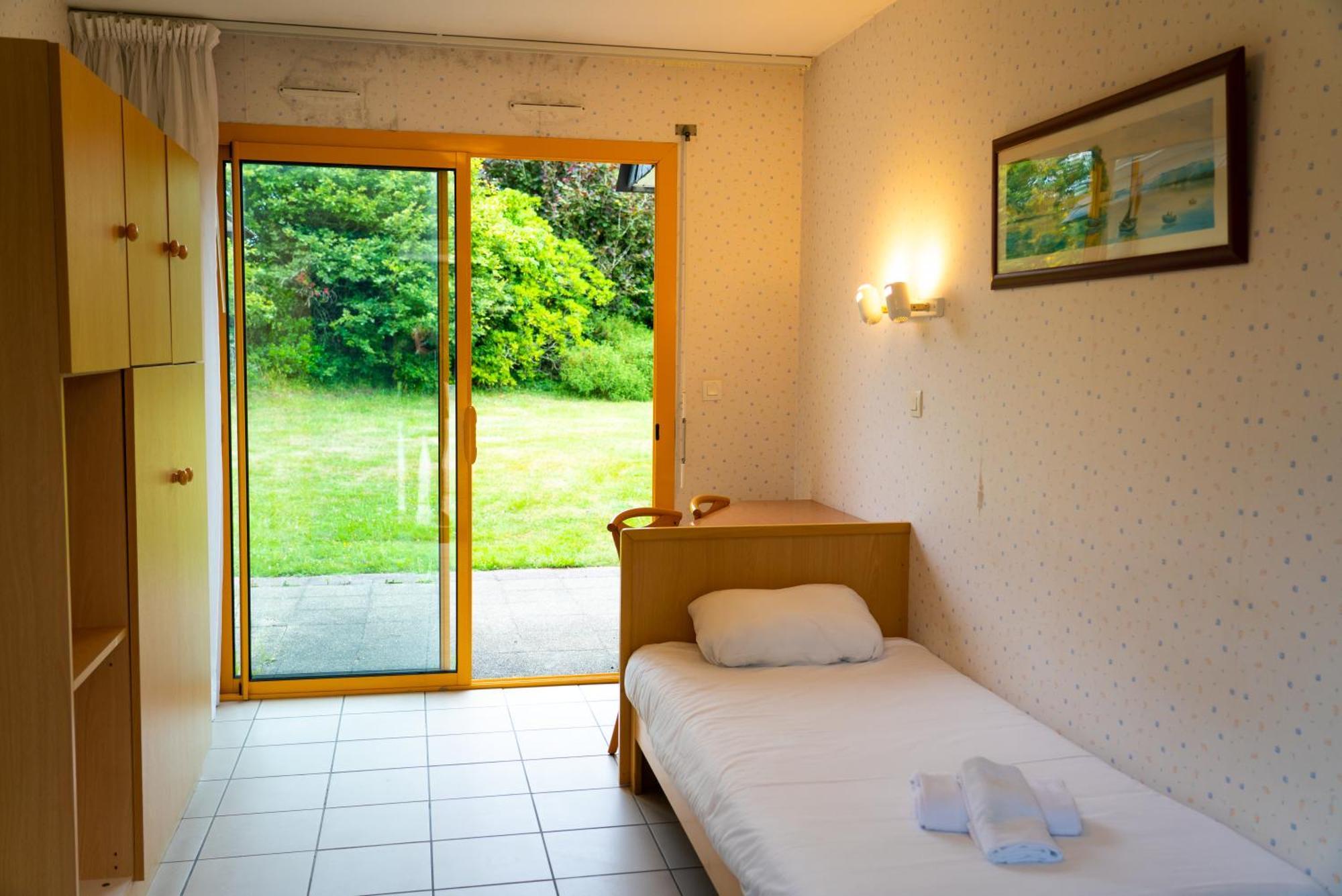 Azureva Tregunc Hotel ภายนอก รูปภาพ